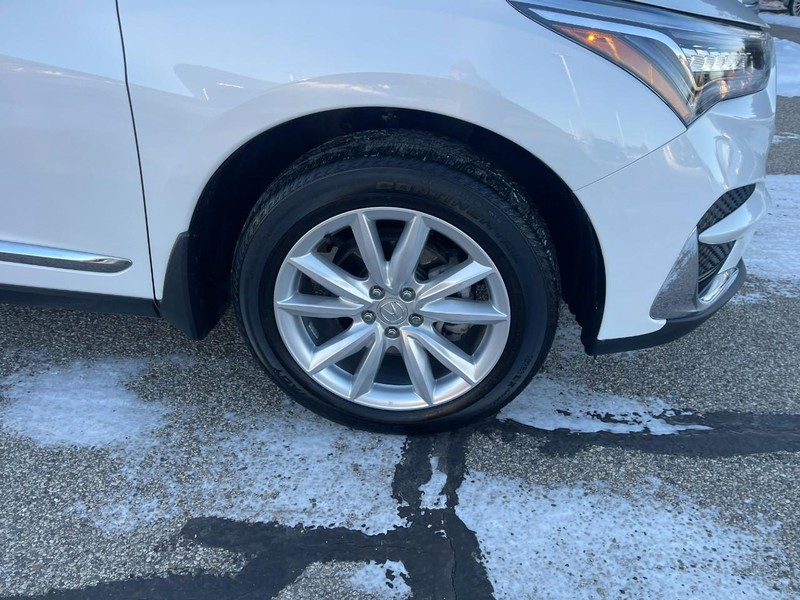 Acura RDX Vehicle Full-screen Gallery Image 07