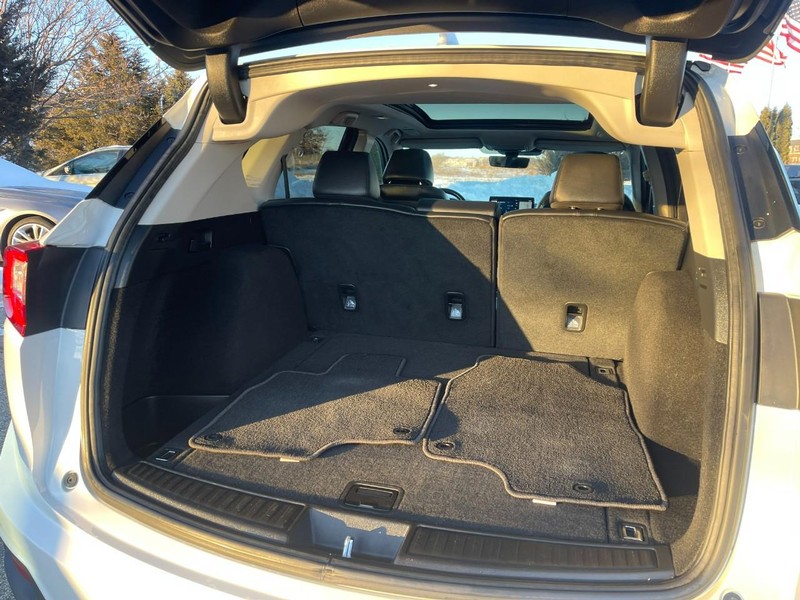 Acura RDX Vehicle Full-screen Gallery Image 19