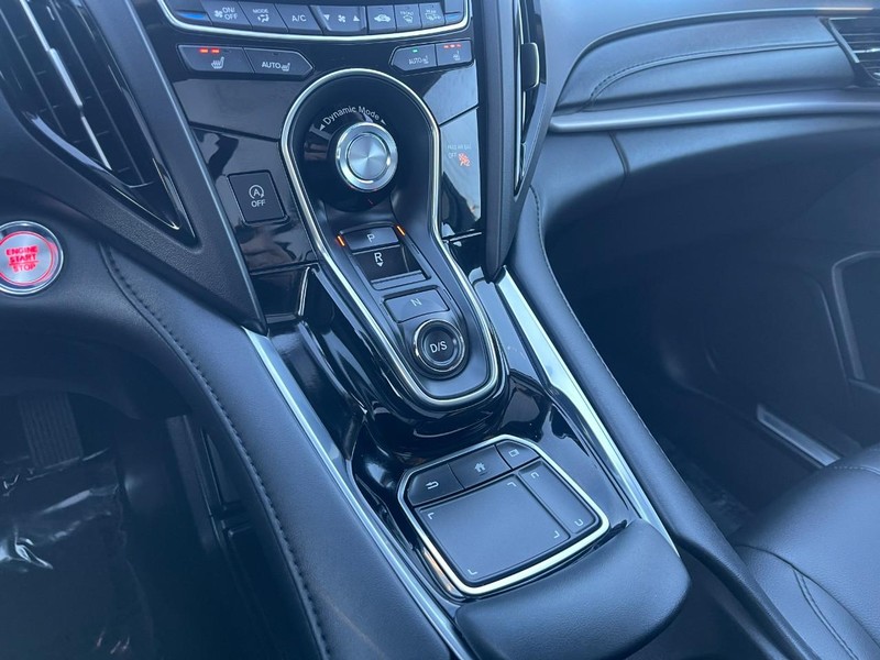 Acura RDX Vehicle Full-screen Gallery Image 37