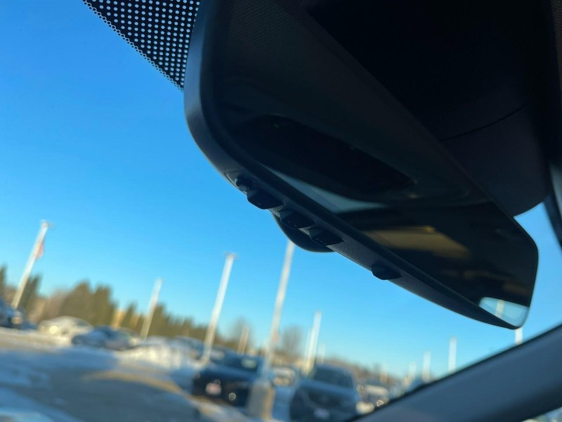 Acura RDX Vehicle Full-screen Gallery Image 41