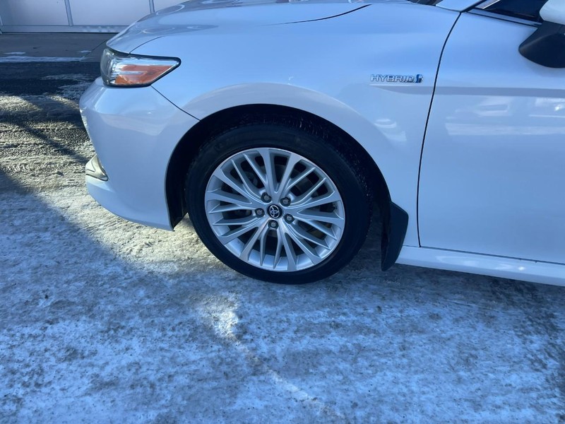 Toyota Camry Vehicle Image 06