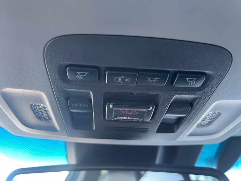Toyota Camry Vehicle Image 36