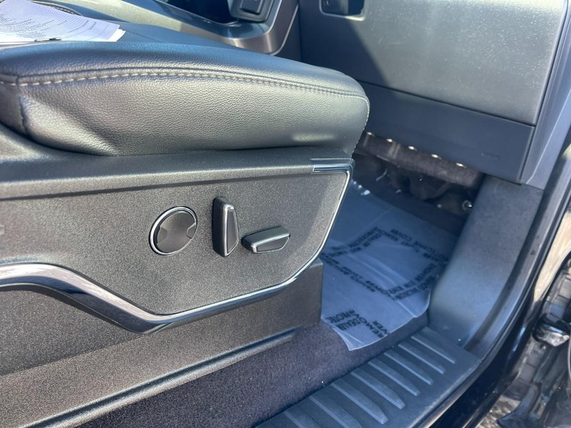 Ford F-150 Vehicle Image 10