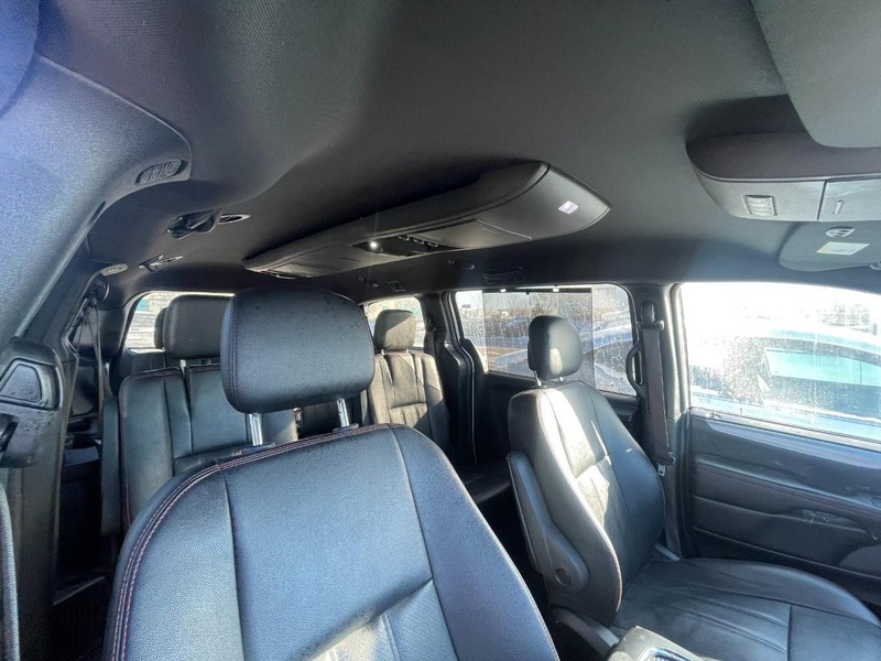 Dodge Grand Caravan Vehicle Image 03