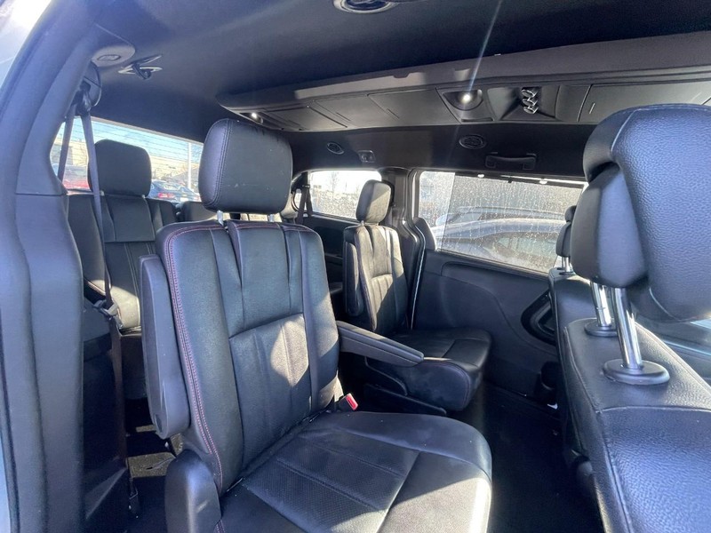 Dodge Grand Caravan Vehicle Image 04