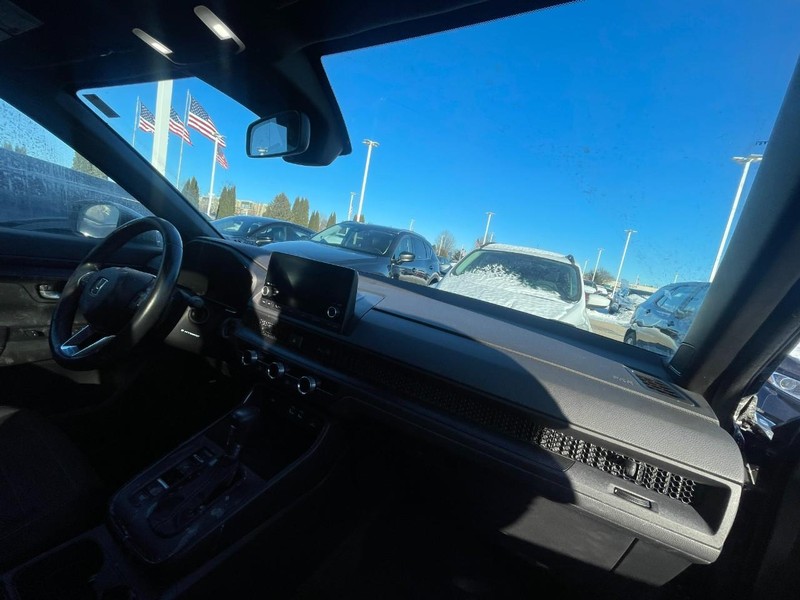 Honda CR-V Hybrid Vehicle Image 05