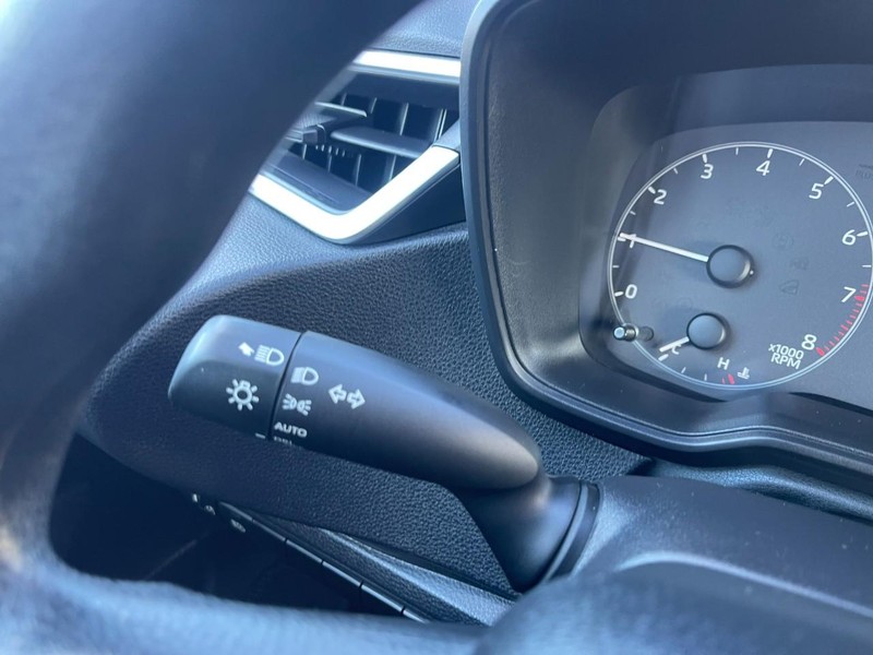 Toyota Corolla Vehicle Image 18