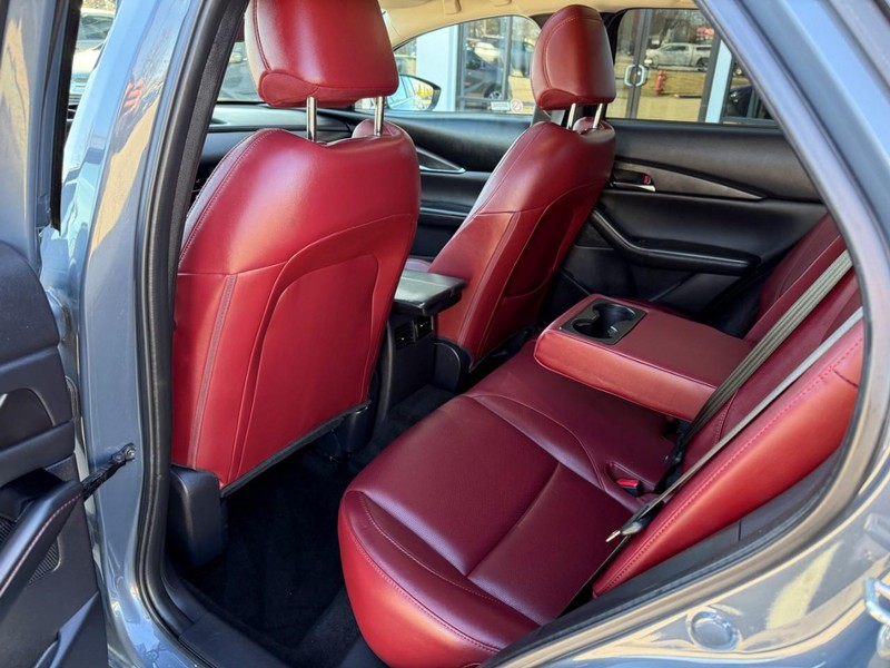 Mazda CX-30 Vehicle Image 11