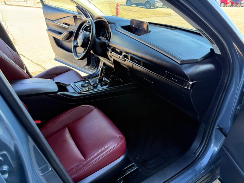 Mazda CX-30 Vehicle Image 17