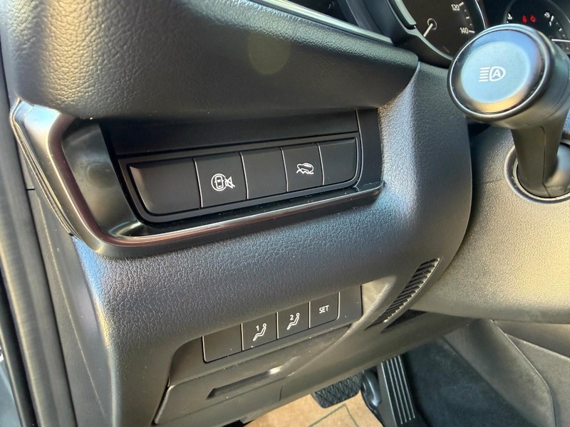 Mazda CX-30 Vehicle Image 18