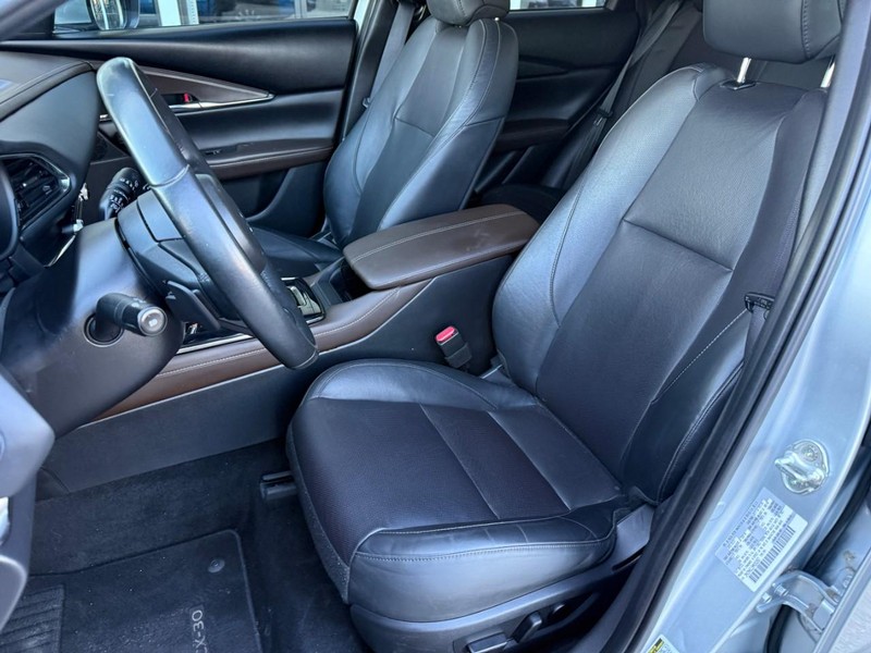 Mazda CX-30 Vehicle Image 09