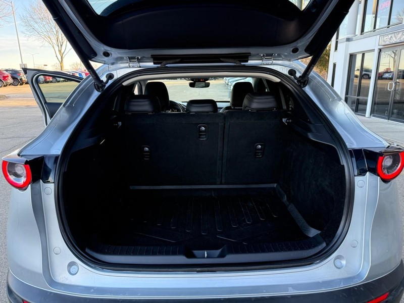 Mazda CX-30 Vehicle Image 13