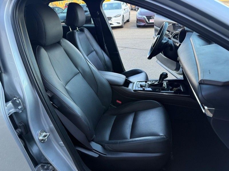 Mazda CX-30 Vehicle Image 17