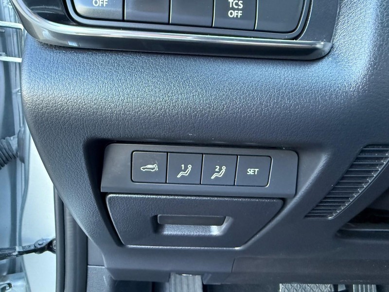 Mazda CX-30 Vehicle Image 21