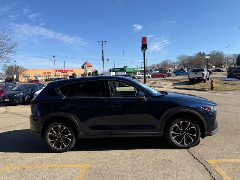 Mazda CX-5 Vehicle Image 04