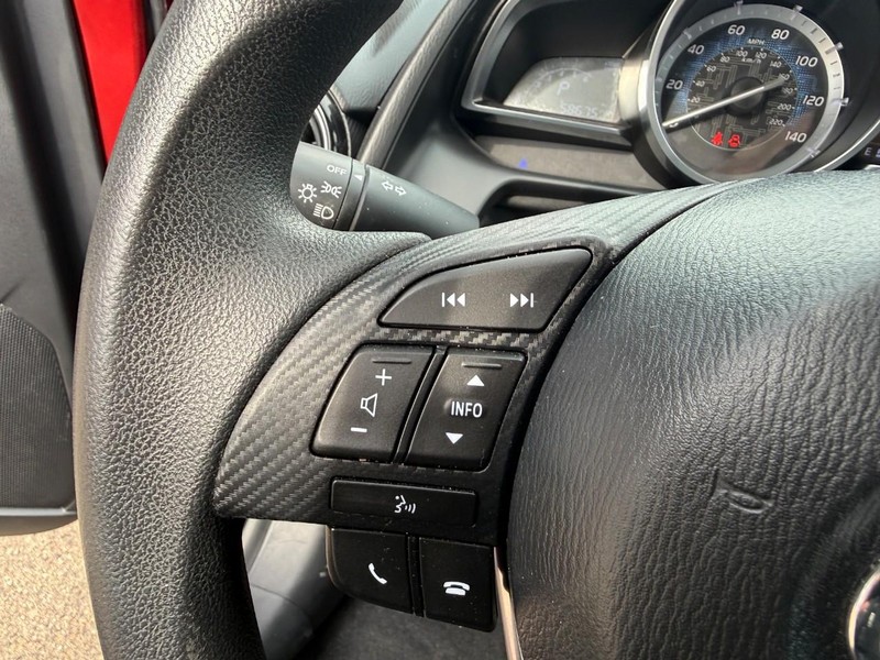 Toyota Yaris iA Vehicle Image 14