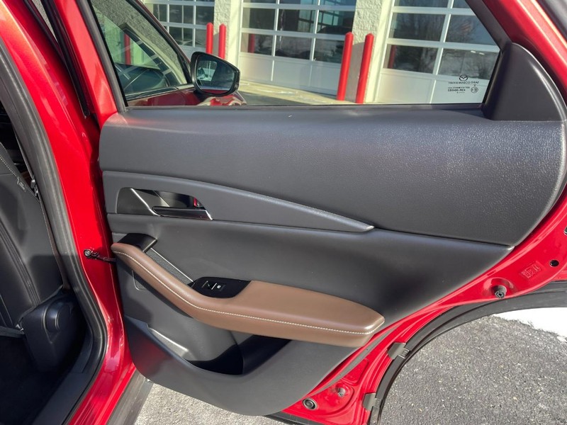 Mazda CX-30 Vehicle Image 16