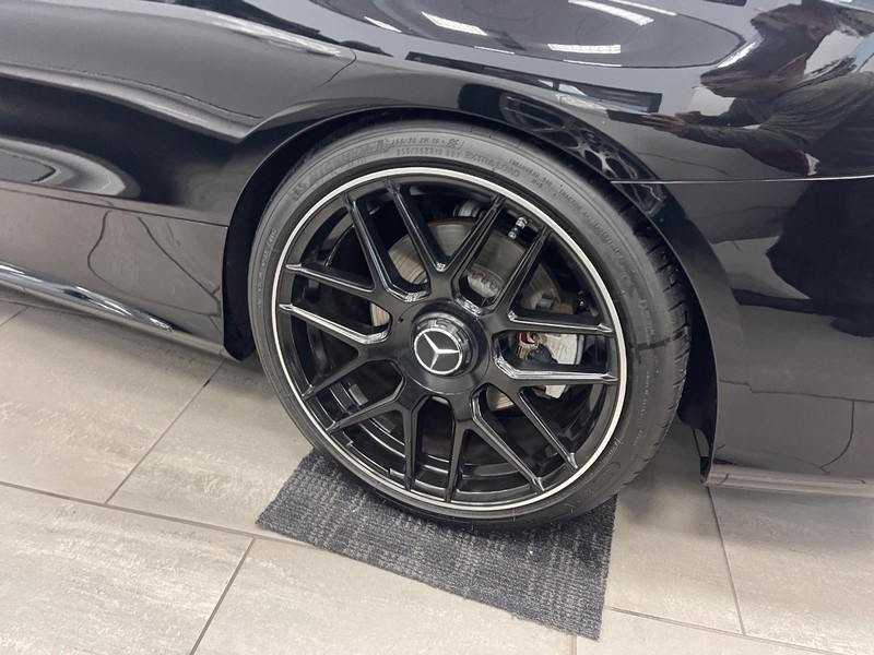 Mercedes-Benz C-Class Vehicle Image 06