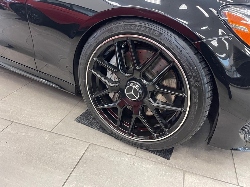 Mercedes-Benz C-Class Vehicle Image 10