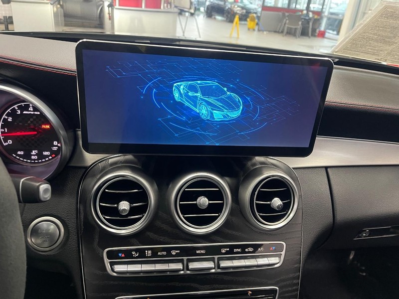 Mercedes-Benz C-Class Vehicle Image 26