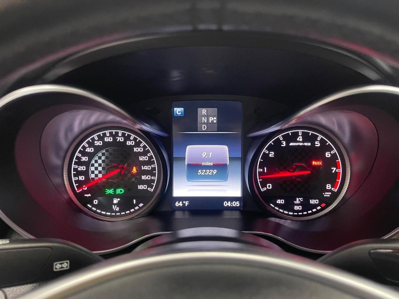 Mercedes-Benz C-Class Vehicle Image 28