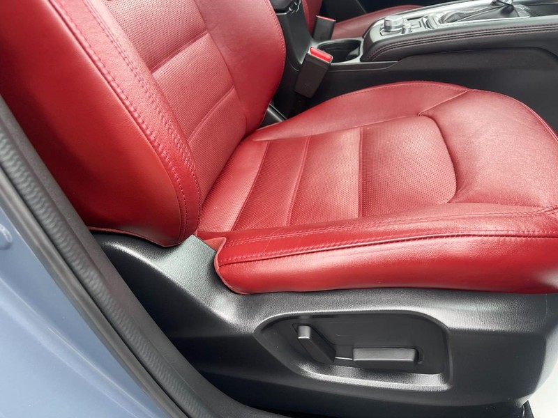 Mazda CX-5 Vehicle Image 12