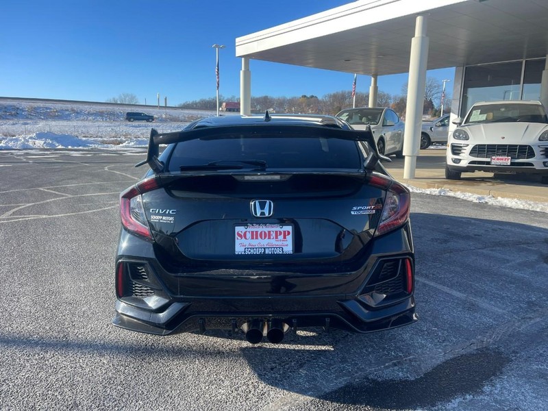 Honda Civic Hatchback Vehicle Image 04