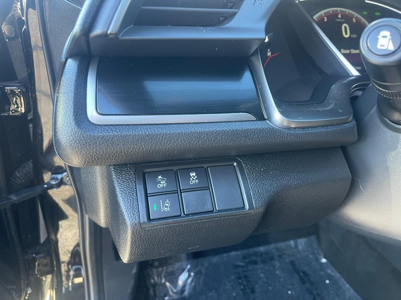 Honda Civic Hatchback Vehicle Image 18