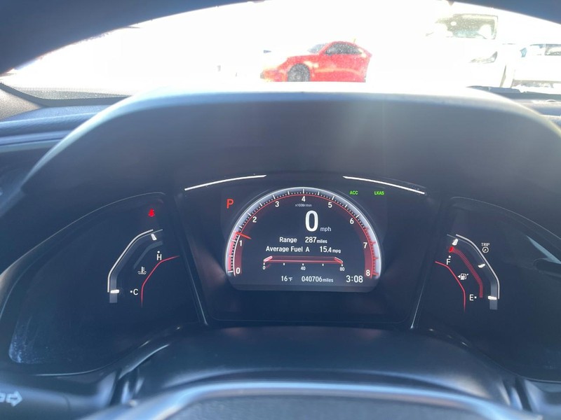 Honda Civic Hatchback Vehicle Image 24