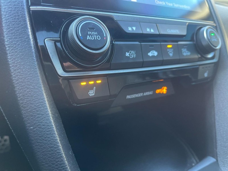 Honda Civic Hatchback Vehicle Image 28