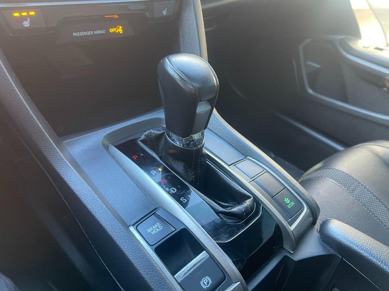 Honda Civic Hatchback Vehicle Image 29