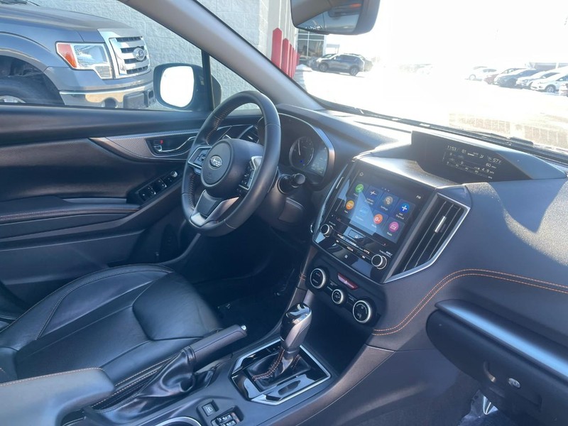 Subaru Crosstrek Vehicle Image 09