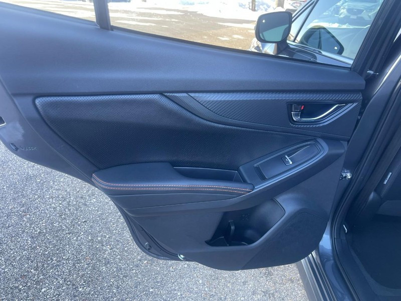 Subaru Crosstrek Vehicle Image 18