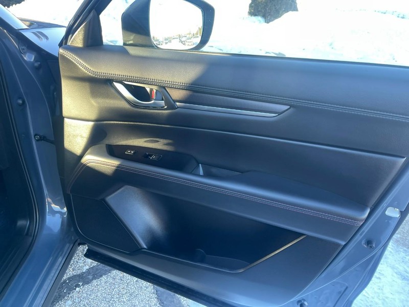 Mazda CX-5 Vehicle Image 13