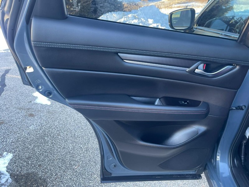 Mazda CX-5 Vehicle Image 20