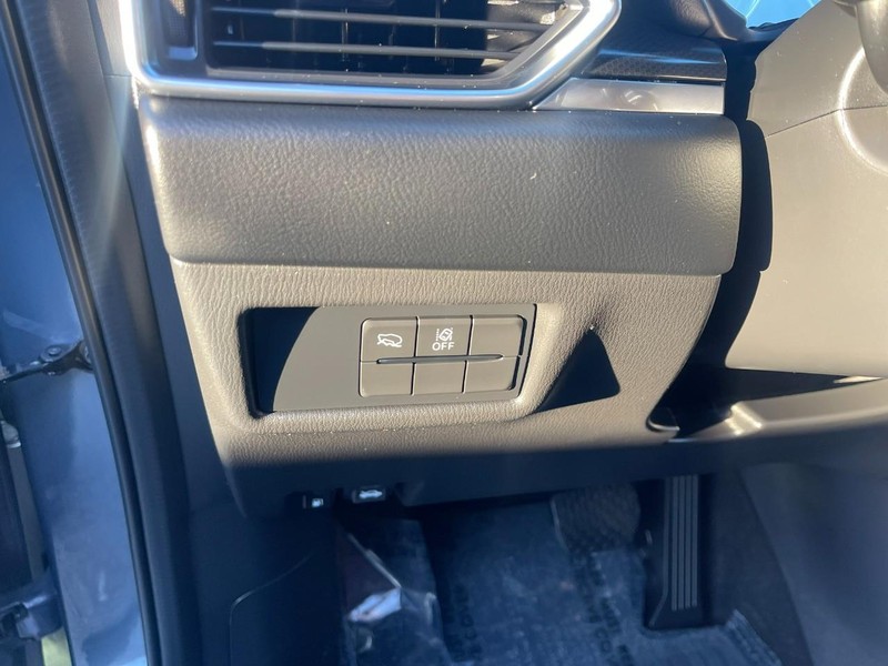 Mazda CX-5 Vehicle Image 24