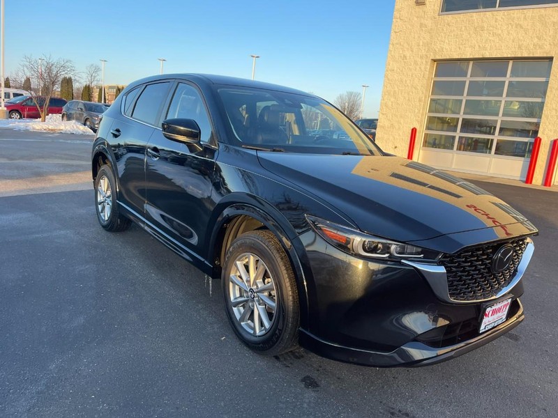 Mazda CX-5 Vehicle Image 02