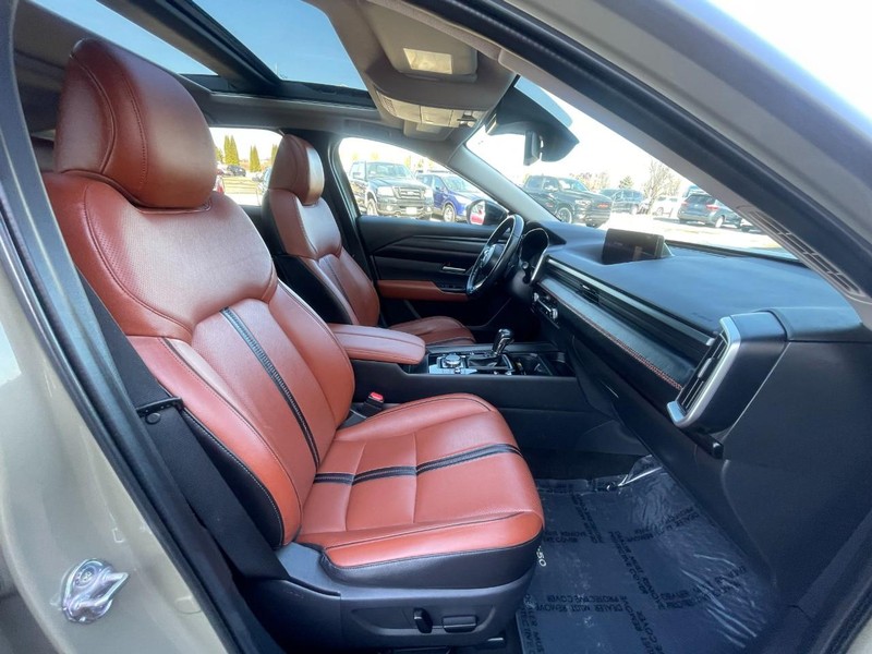 Mazda CX-50 Vehicle Image 11