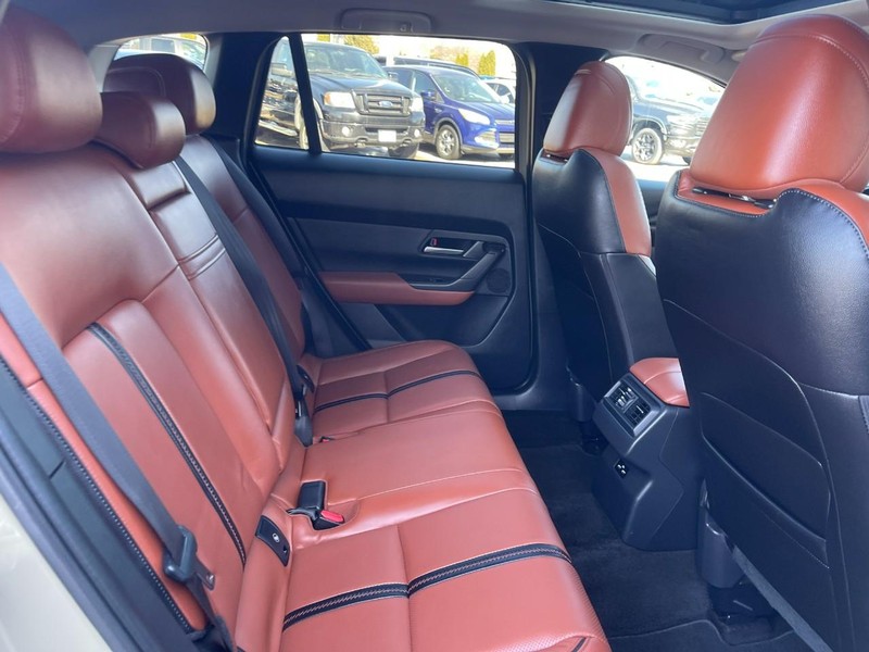 Mazda CX-50 Vehicle Image 13