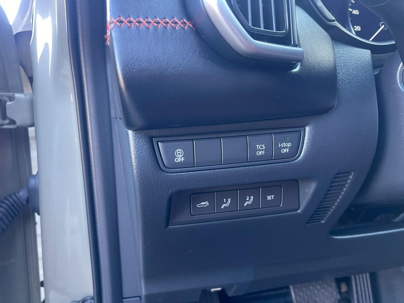 Mazda CX-50 Vehicle Image 25