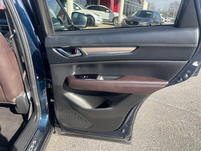 Mazda CX-5 Vehicle Image 16