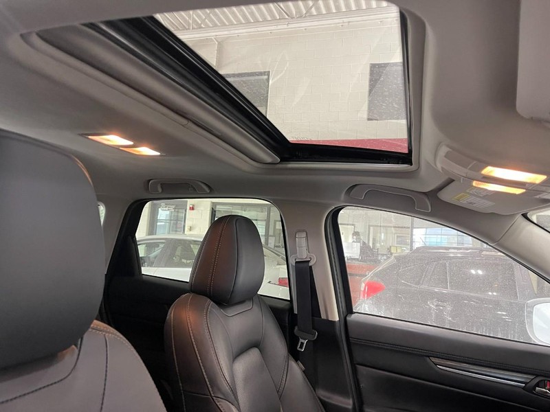 Mazda CX-5 Vehicle Image 03