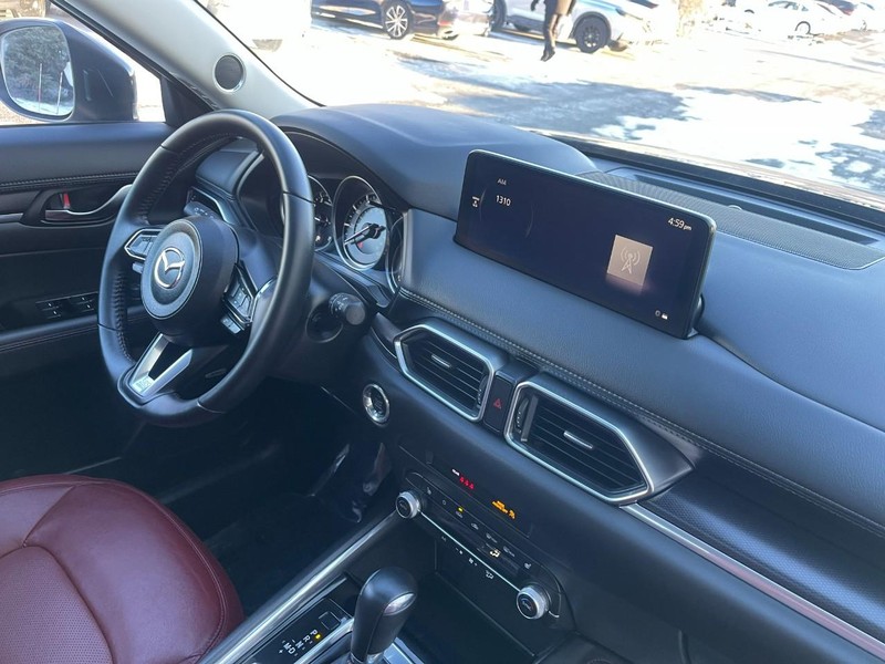 Mazda CX-5 Vehicle Image 16