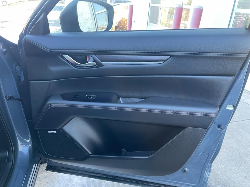Mazda CX-5 Vehicle Image 18