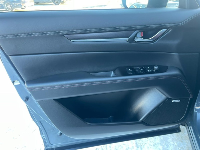 Mazda CX-5 Vehicle Image 21