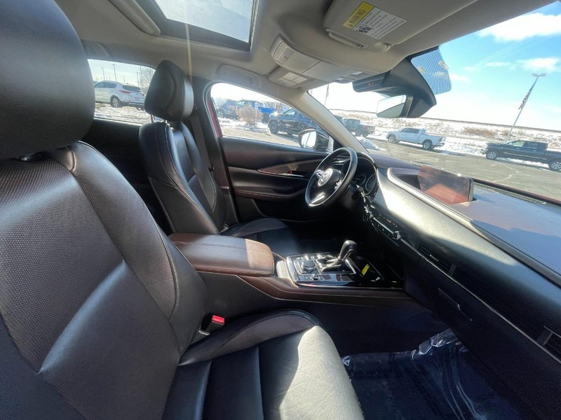 Mazda CX-30 Vehicle Image 11