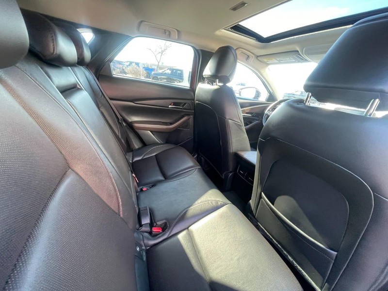 Mazda CX-30 Vehicle Image 14