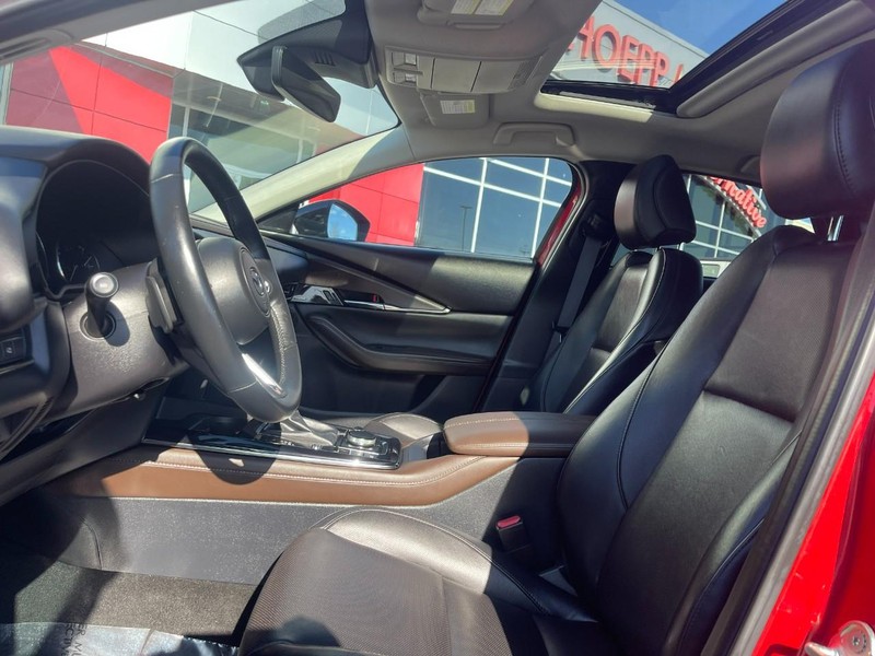 Mazda CX-30 Vehicle Image 21