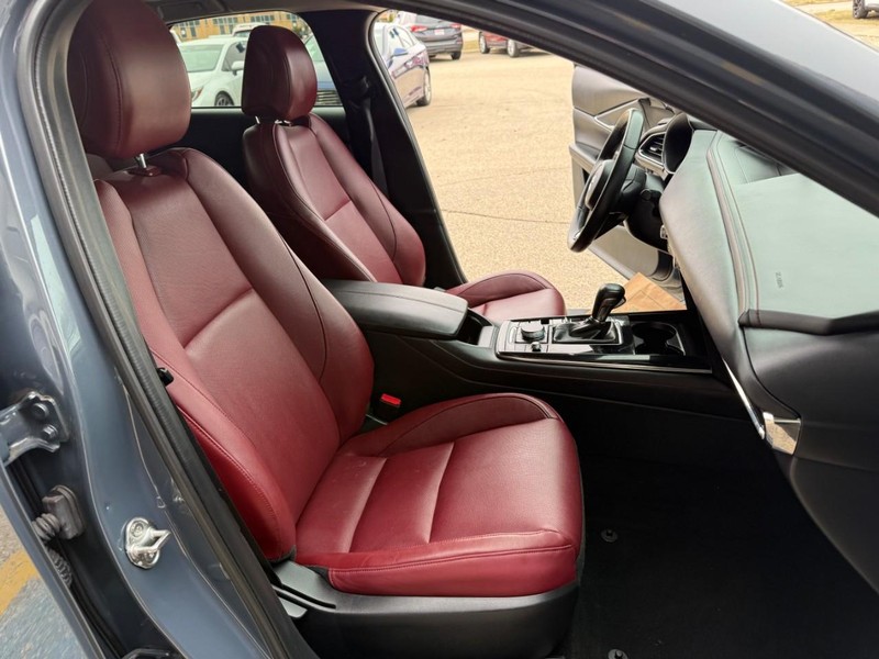 Mazda CX-30 Vehicle Image 26