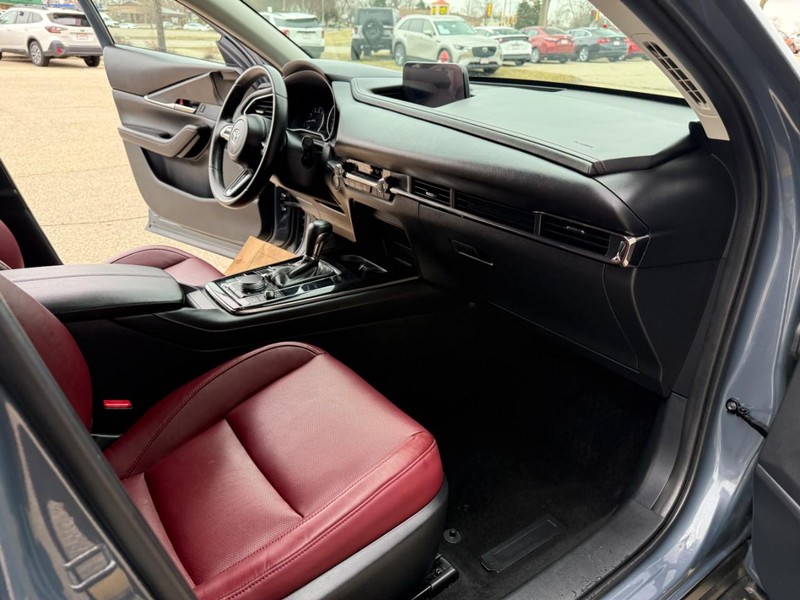 Mazda CX-30 Vehicle Image 27